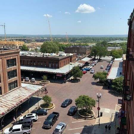 Blackout Themed Residence In The Prime Heart Of Omaha'S Old Market! Ομάχα Εξωτερικό φωτογραφία